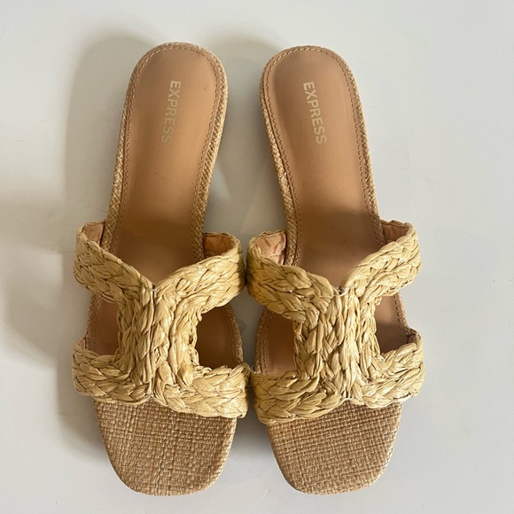 Express Women's Beige Braided Sandals size 7 - Picture 1 of 1